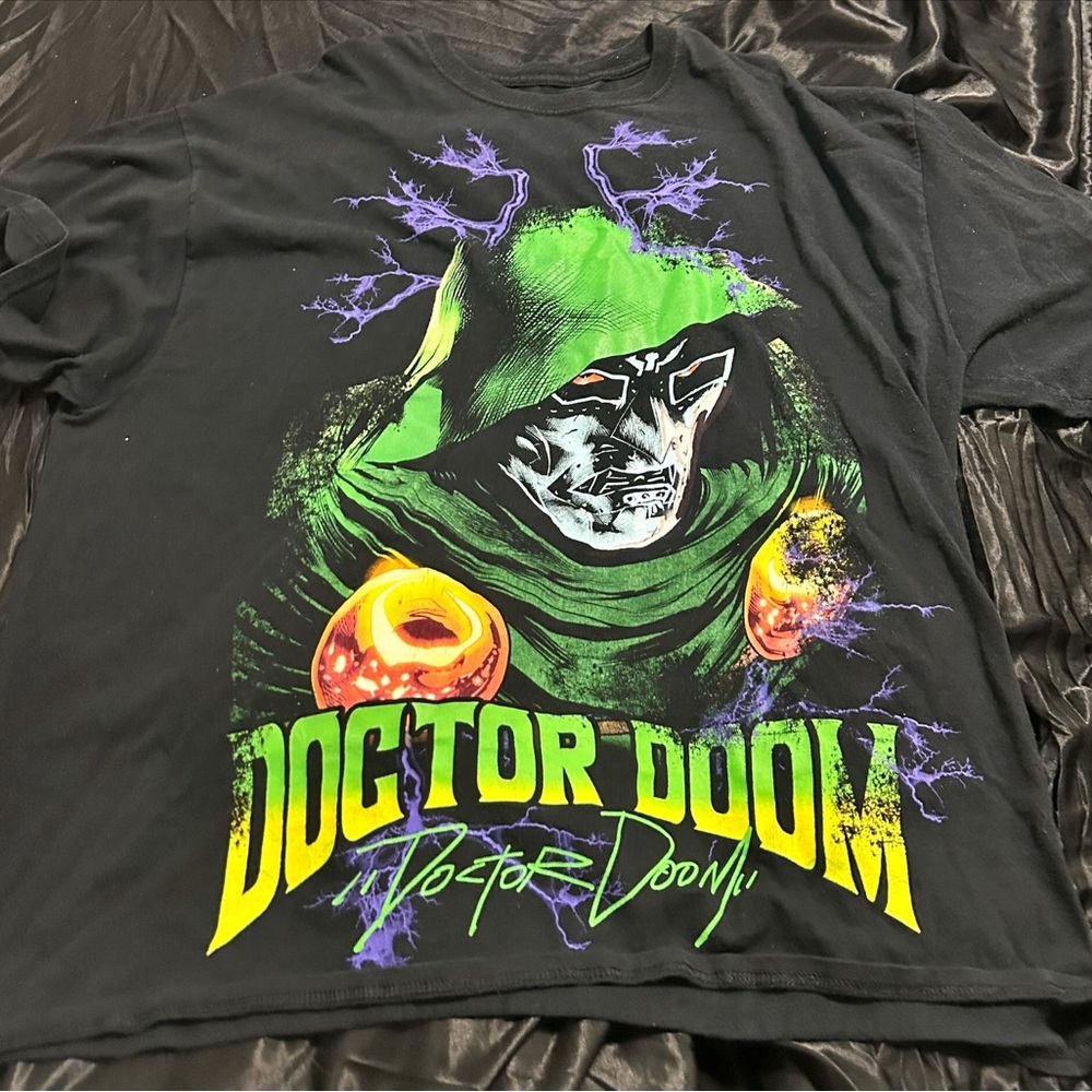 Doctor Doom Graphic Tee - Black